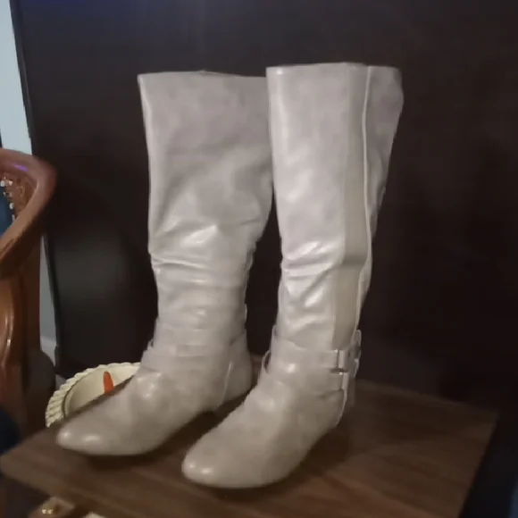 Women's Olsenboye Gray Slip On Strappy Knee High Boots Sz. 7 w/StretcH - Picture 1 of 5